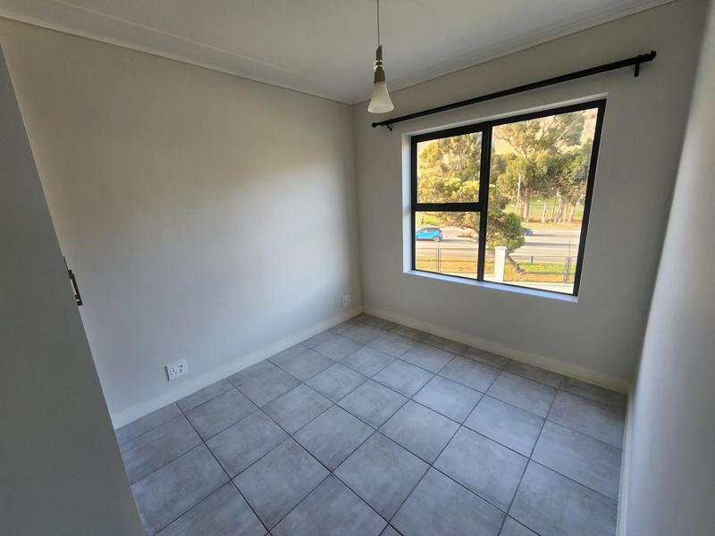 To Let 2 Bedroom Property for Rent in Gordons Bay Western Cape